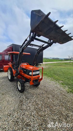Мини-трактор Kubota GL201, 2004