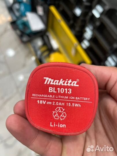 Шуруповерт безщеточный Makita