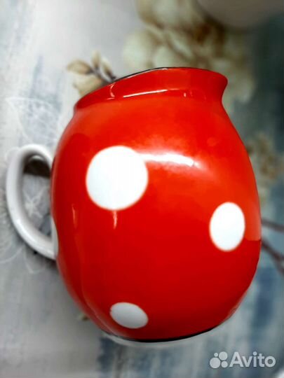 Молочник-сливочник и чашка