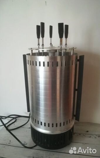 Шашлычница электрическая на 5 шампуров