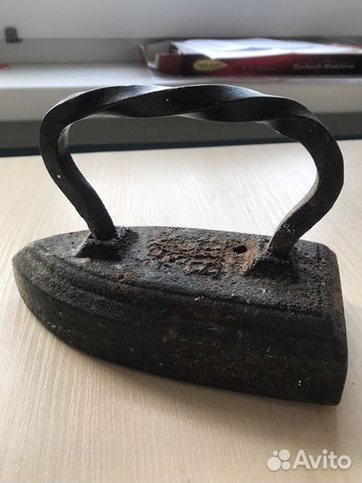 Утюг чугунный старинный