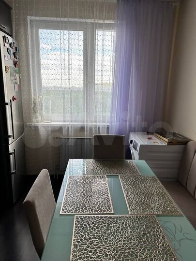 2-к. квартира, 64 м², 10/18 эт.