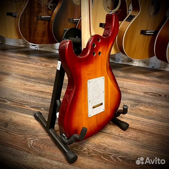 Электрогитара Cort + Аксессуары