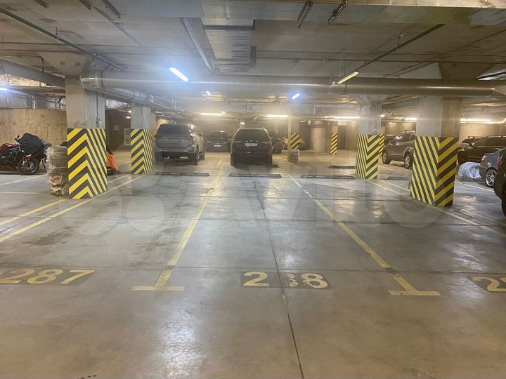 Машиноместо, 14 м²