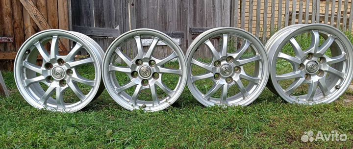 Литые диски r16 5x114,3 Toyota