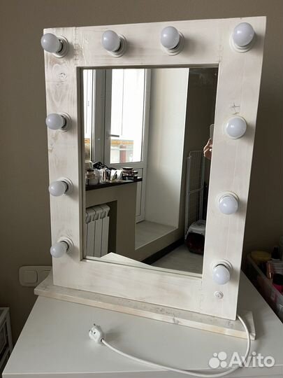 Зеркало гримерное / с подсветкой настольное