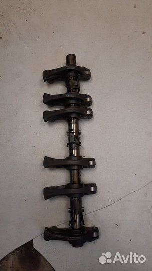 Ось коромысел впуск Mitsubishi Pajero Sport