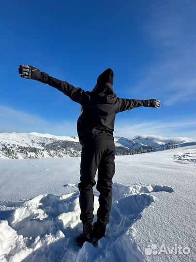 Сноубордический костюм