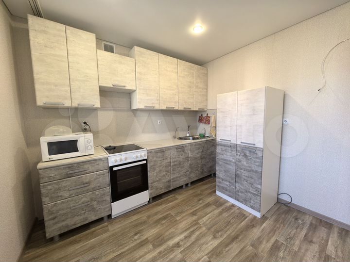 2-к. квартира, 52 м², 3/14 эт.