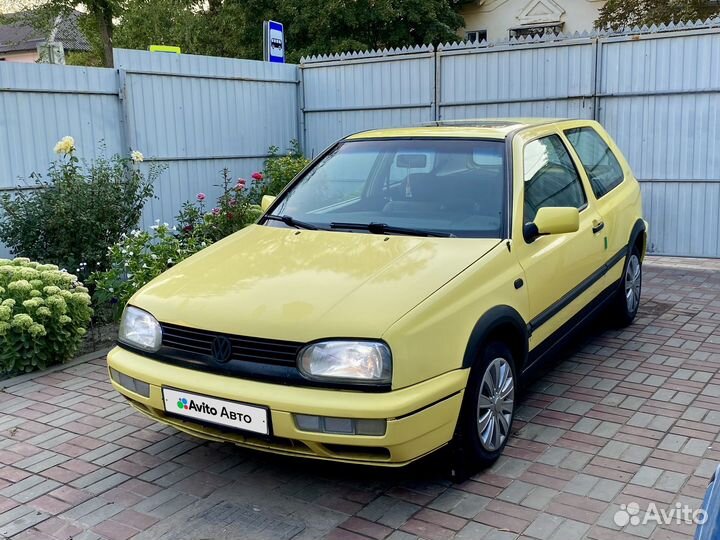 Volkswagen Golf 1.4 МТ, 1997, 300 000 км