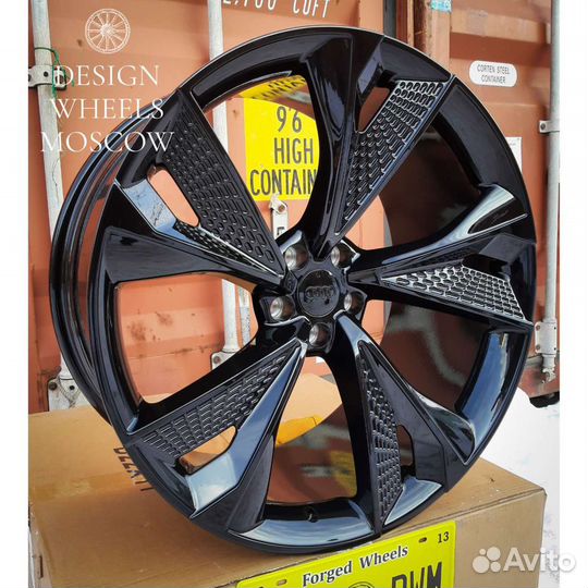 Кованые диски R22 на Audi A7 RS7 Q7 Q8