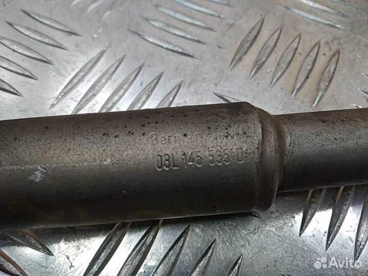 Трубка масляная Volkswagen Passat