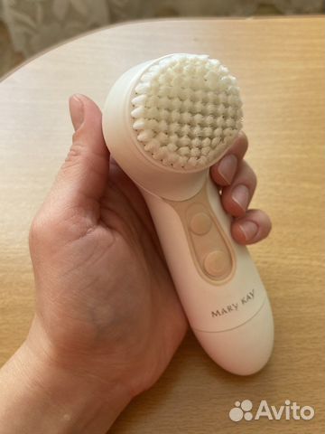 Щетка для очищения кожи лица Mary Kay Skinvigorate