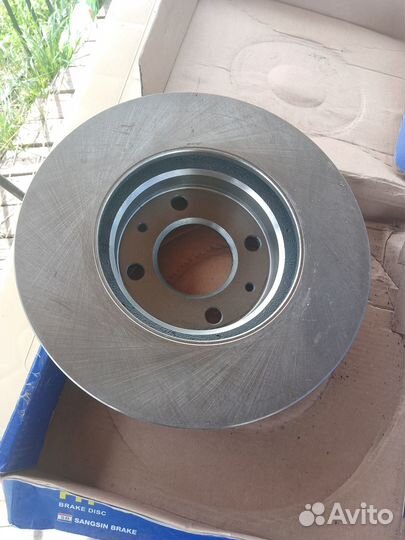 Передние тормозные диски