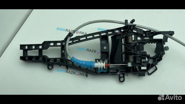 Скелет ручки двери передней правой BMW 4 7380544