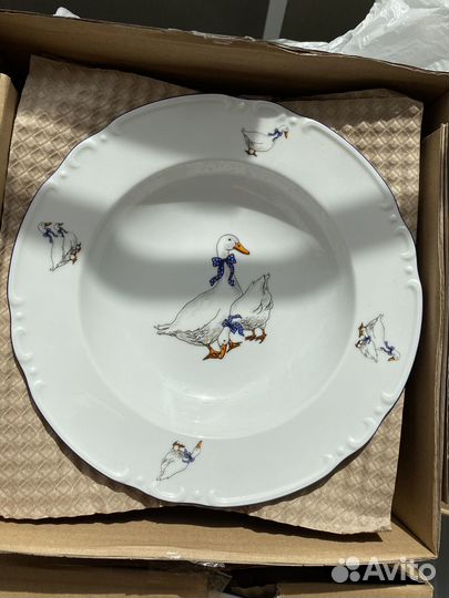 Тарелки суповые чешский фарфор Thun Гуси