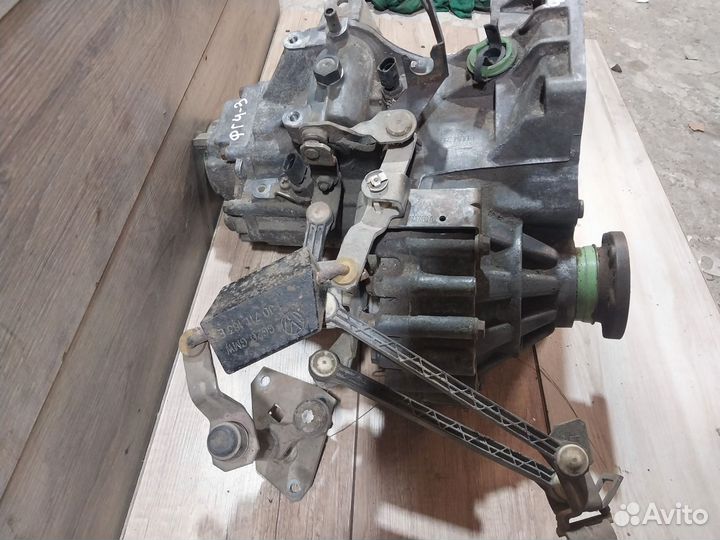 МКПП VW Golf 4 Skoda Octavia Tour 1.4 1.6 DUW