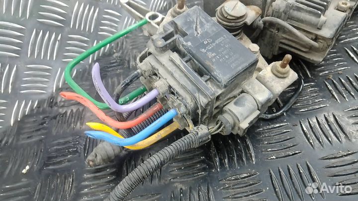 Компрессор пневмоподвески Audi Q7 4L 2006