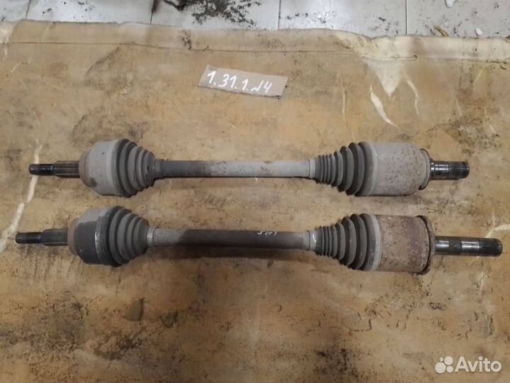 Полуось задняя jeep wk2 srt