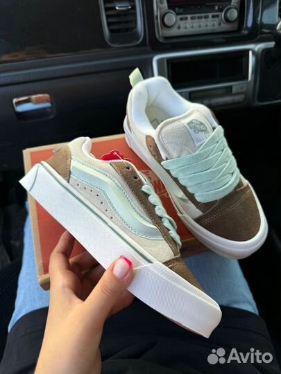 Кроссовки Vans knu skool
