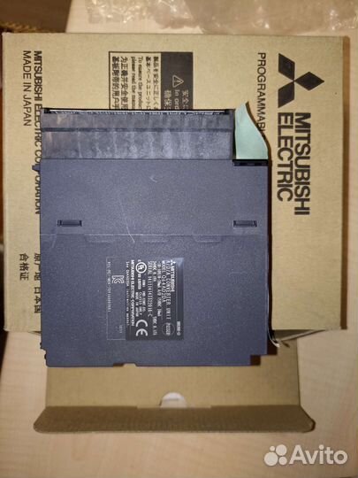 Модуль плк Mitsubishi Q64AD2DA