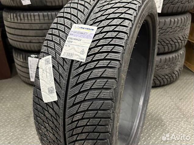 Michelin Pilot Alpin 5 SUV 255/40 R22