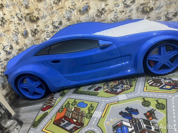 Детская кровать машинка с матрасом