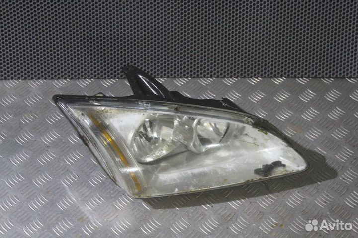 Фара Ford Focus
