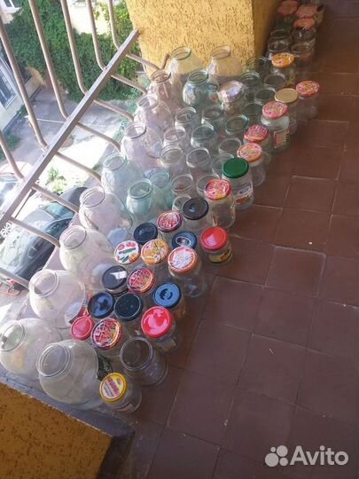 Отдам бесплатно банки