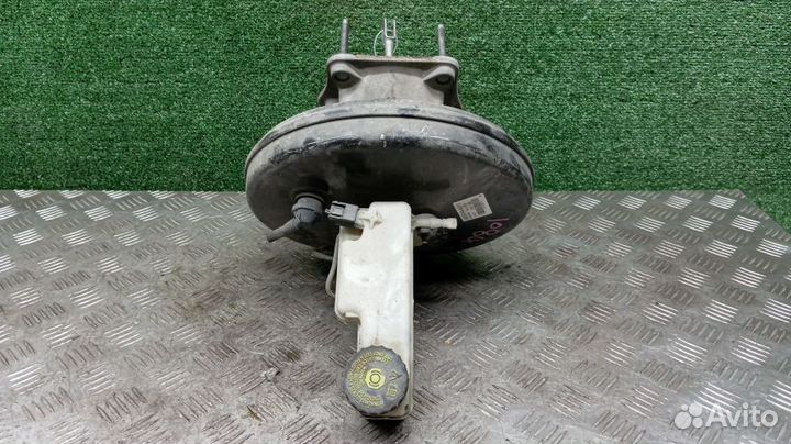 Главный тормозной цилиндр Renault Fluence