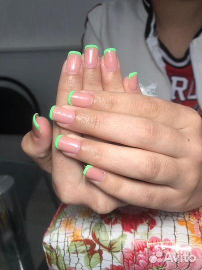 Нужна модель на маникюр