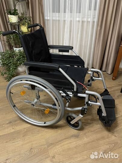 Коляска инвалидная