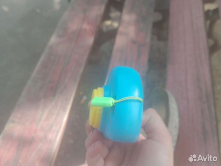 Игрушечный фотоаппарат работает или нет на запчаст