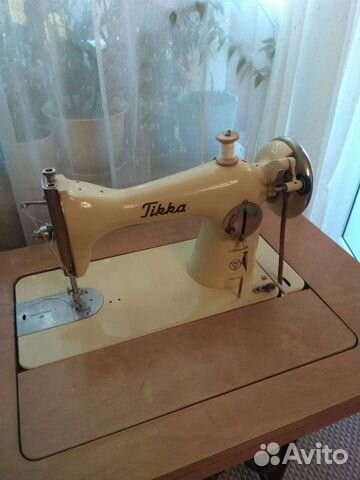 Швейная машина