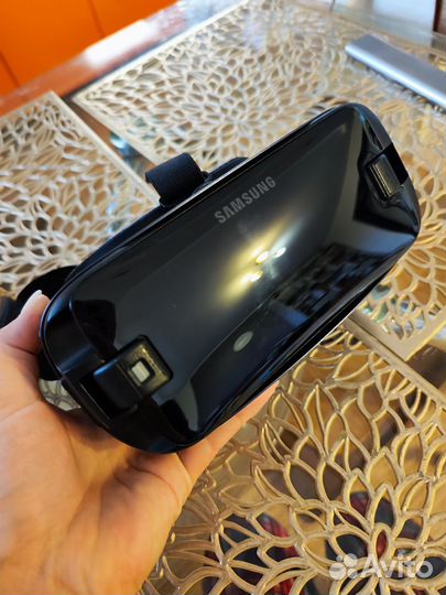 Очки виртуальной реальности Samsung Gear VR