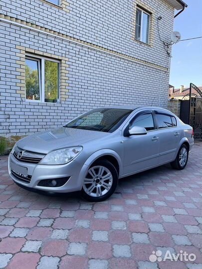 Opel Astra 1.6 МТ, 2010, 260 000 км