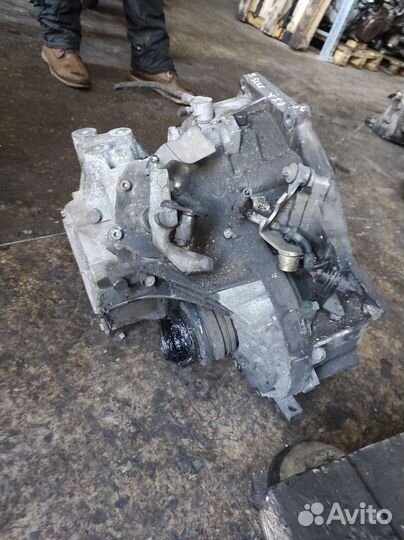 Коробка передач Опель Зафира А 2.2i