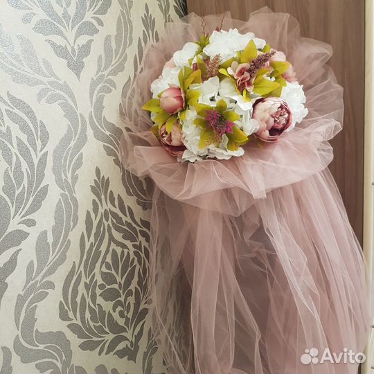 Свадебное украшение на машину