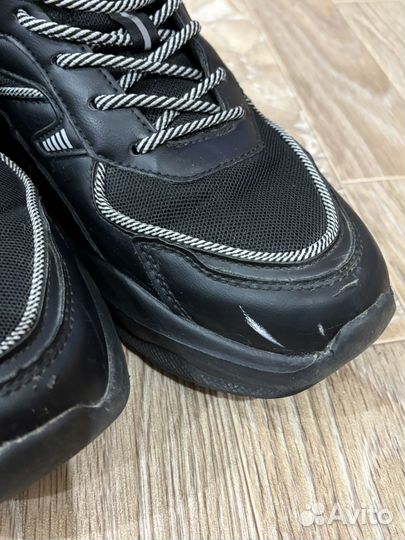Кроссовки женские черные 40