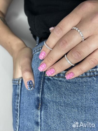 Маникюр и педикюр