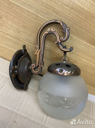 Лампа настольная