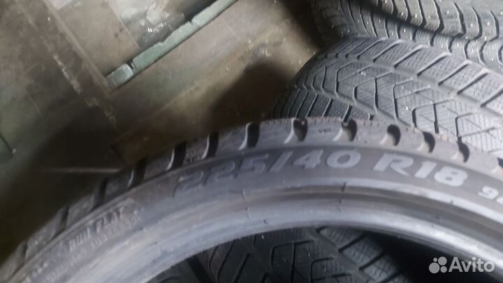 Pirelli Winter Sottozero 225/40 R18