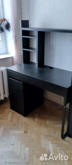 Письменный стол IKEA