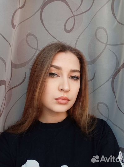 Продавец, официант, бариста, бармен