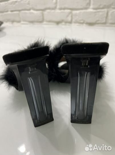Босоножки с мехом 36