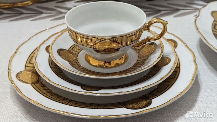 Обеденный сервиз + чайный