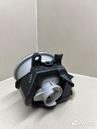 Птф передняя правая Toyota Rav4 50