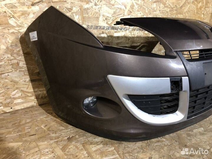 Бампер передний Renault Scenic 3 2009-2012