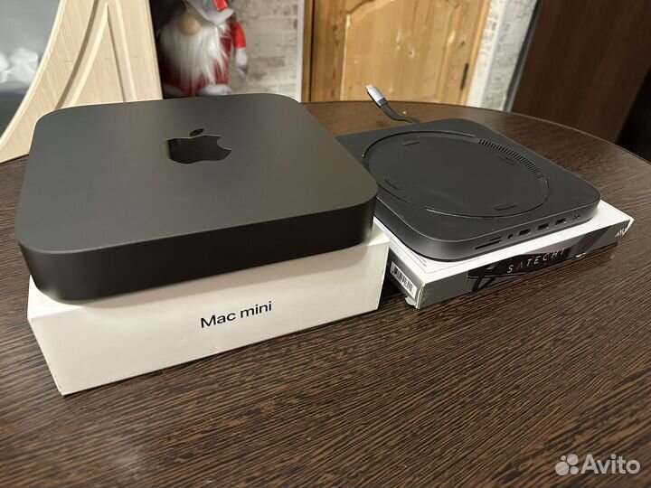 Apple Mac Mini i3 32гб/256гб + док-станция satechi