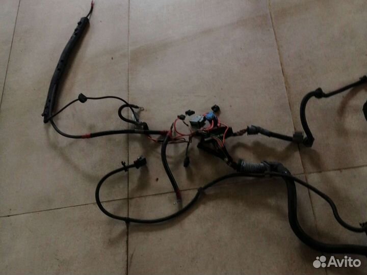 Моторное проводка на bmw X3 E83 M47D20 2008год